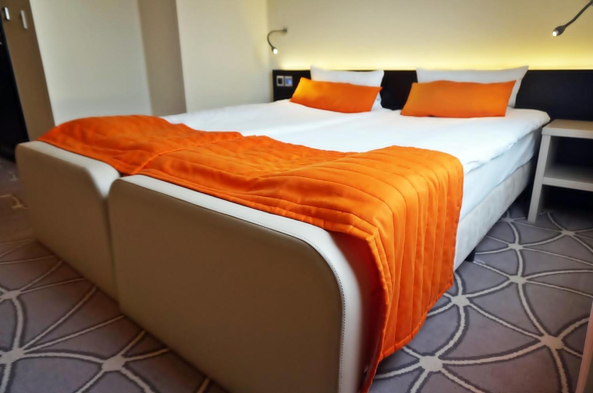 Hotel Eclipse Domasław Pokoj fotografie