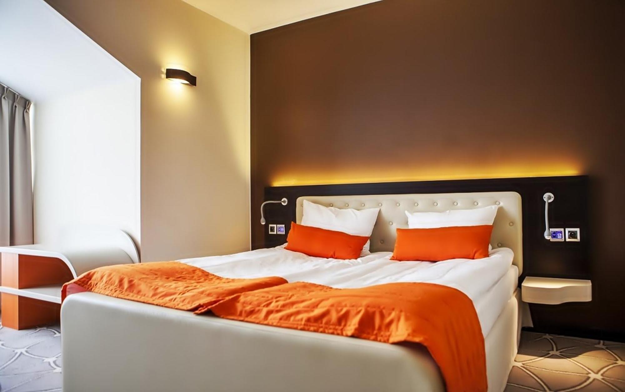 Hotel Eclipse Domasław Exteriér fotografie